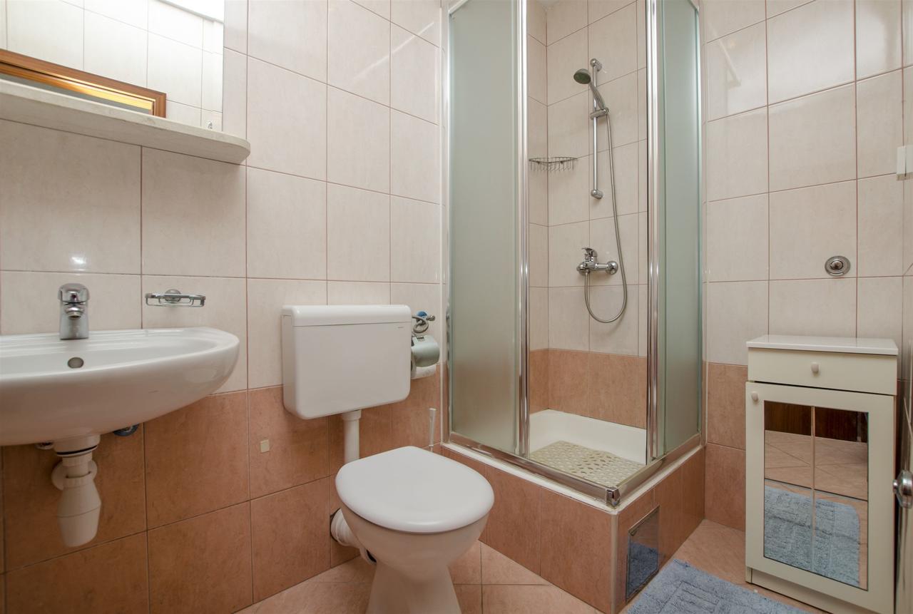 Apartment Anic Bol Eksteriør bilde