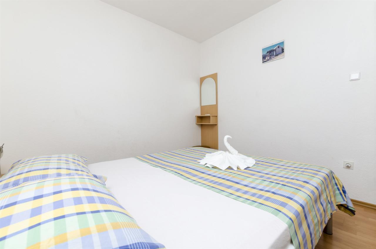 Apartment Anic Bol Eksteriør bilde