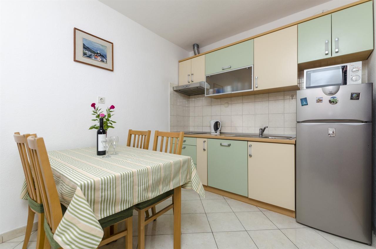Apartment Anic Bol Eksteriør bilde
